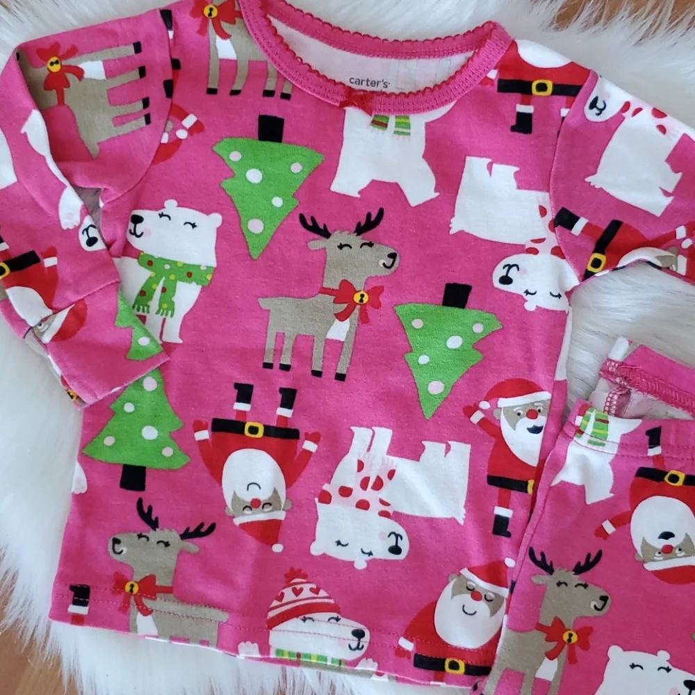 Carters 2 piece Christmas Santa pajamas 12 months